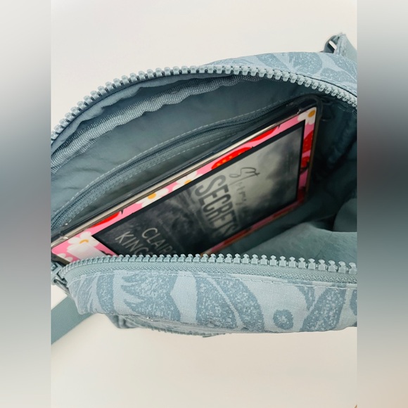 Aloha Collection - Keep It Hip Crossbody in Slate - Picture 7 of 7